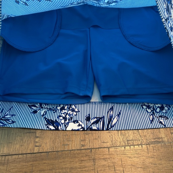 S.C & CO. Women’s Skirt  Flowers - Picture 5 of 6